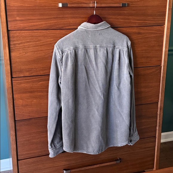 Outerknown Men's Light Gray Blanket Shirt - Picture 5 of 5